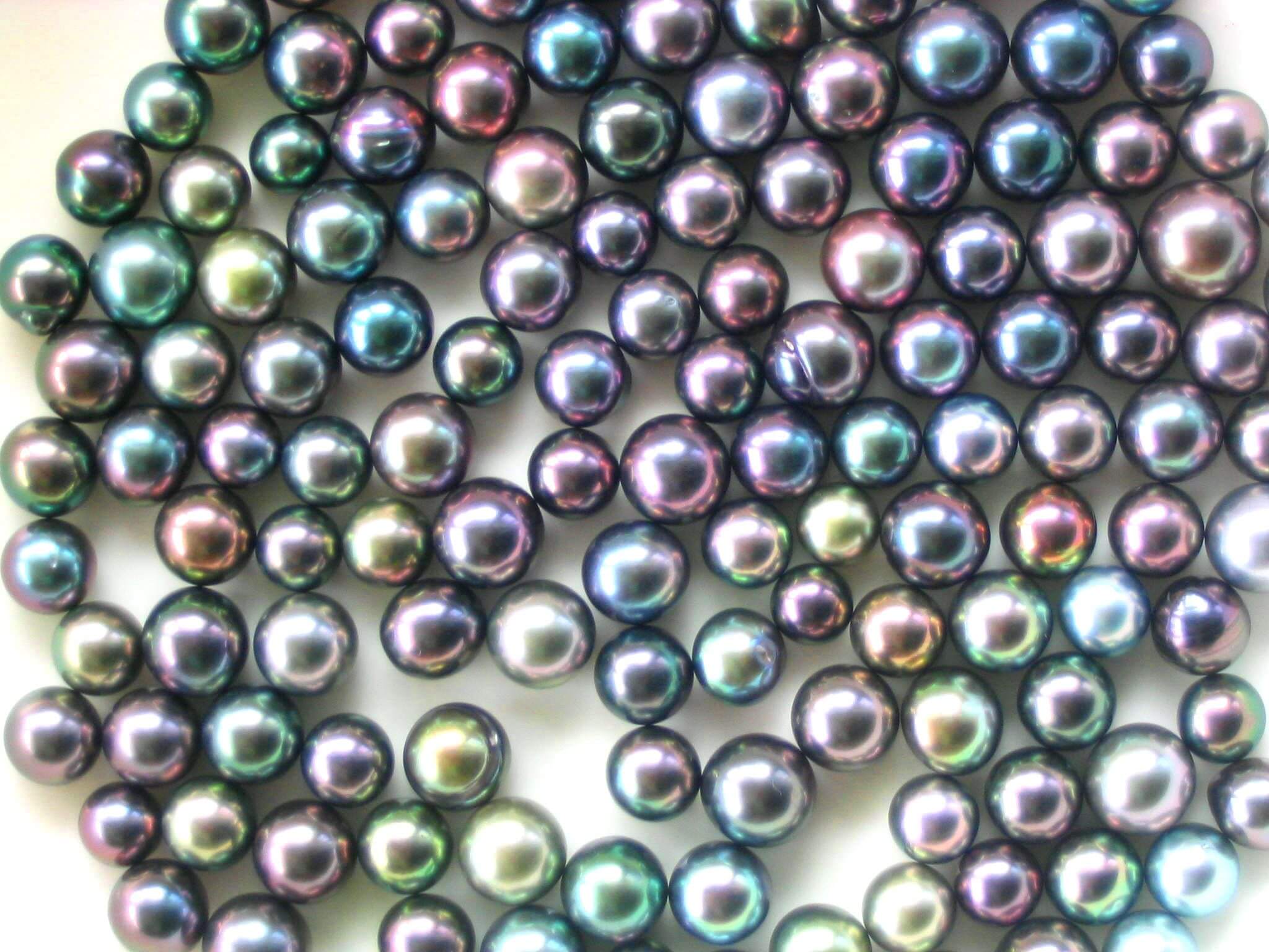 variété-de-couleurs-et-reflets-des-perles-de-tahiti.jpeg (255 KB)