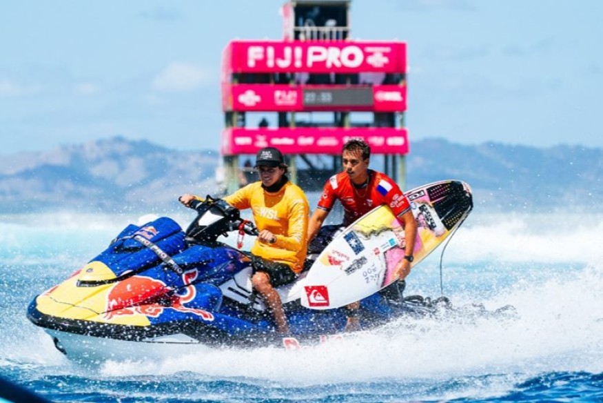Fiji Pro 2026 : Kauli Vaast éliminé en quarts mais se hisse à la 11e place mondiale | 23.6 Radio