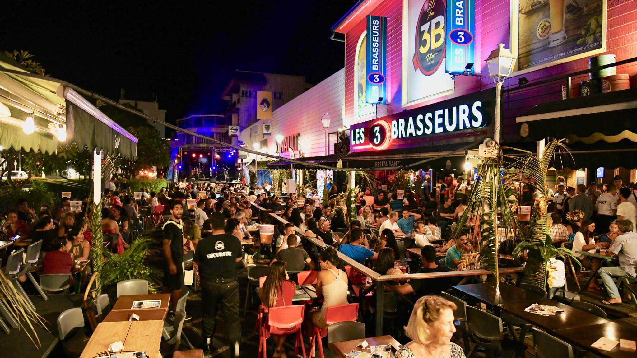 les-3-brasseurs-concert-restaurant-bar-papeete-tahiti.jpeg (312 KB)